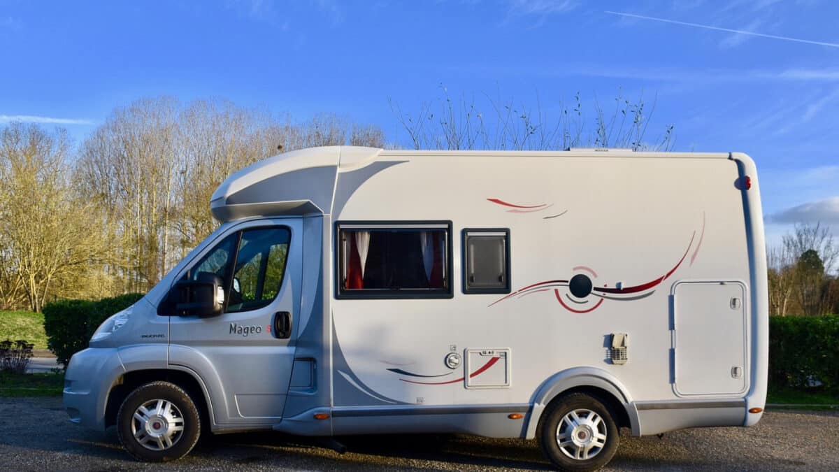 Se rapprocher d'un concessionnaire de camping-car pour trouver le véhicule de loisirs parfait